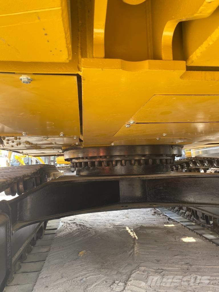 CAT 330 D Koparki gąsienicowe