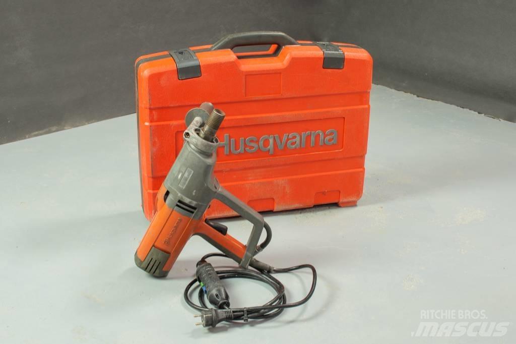 Husqvarna DM230 Pozostałe wiertnice