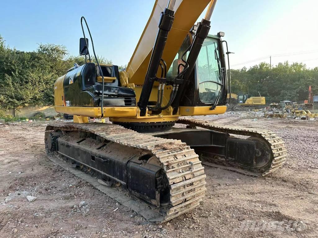 CAT 330DL Koparki gąsienicowe