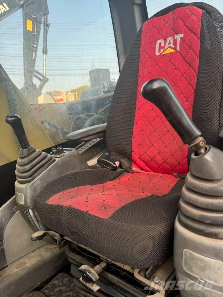 CAT 313 D Koparki gąsienicowe