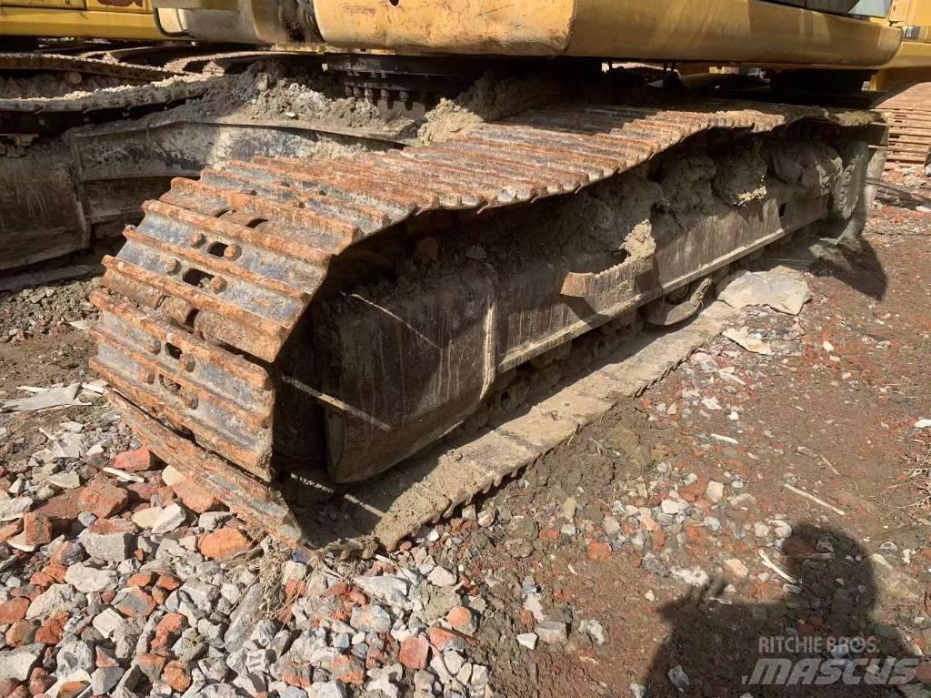 CAT 323D2 Koparki gąsienicowe