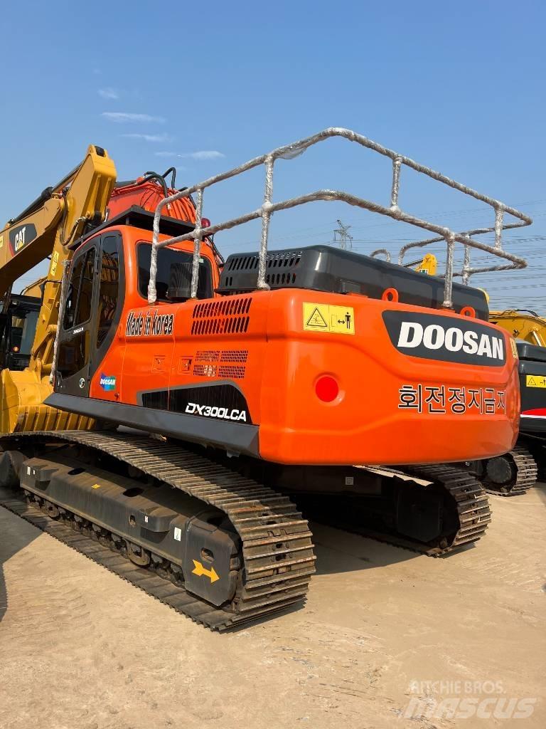 Doosan DX300 Koparki kołowe