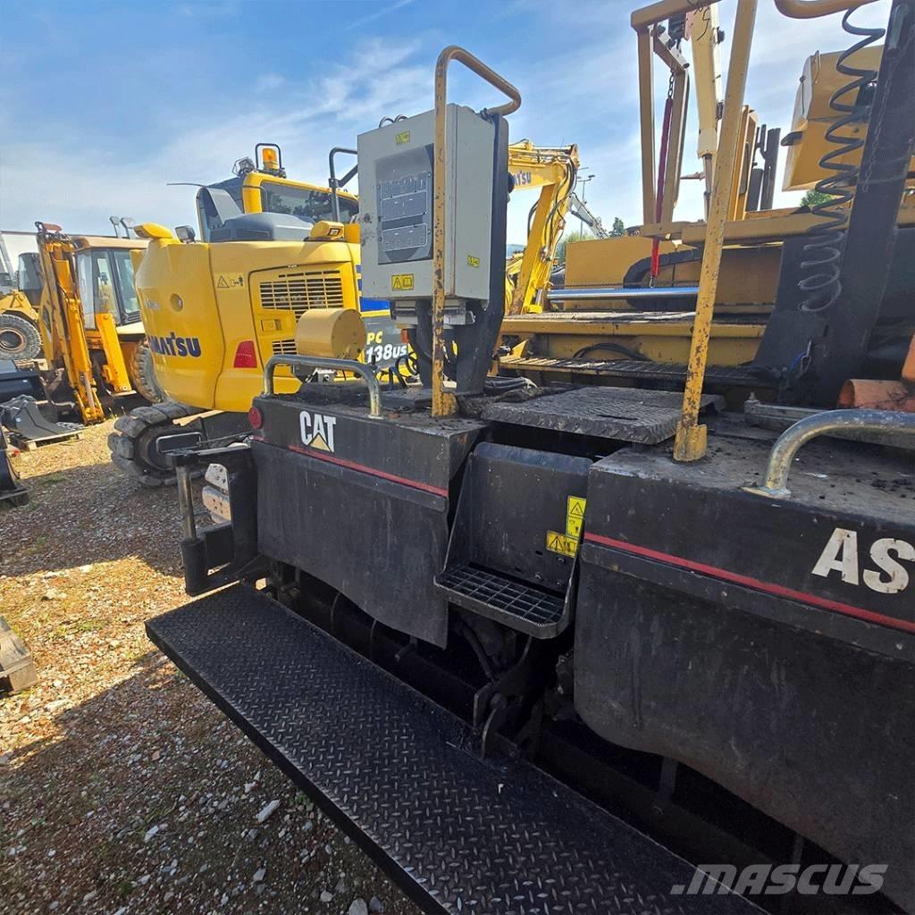 CAT AP 600 Rozściełacze do asfaltu