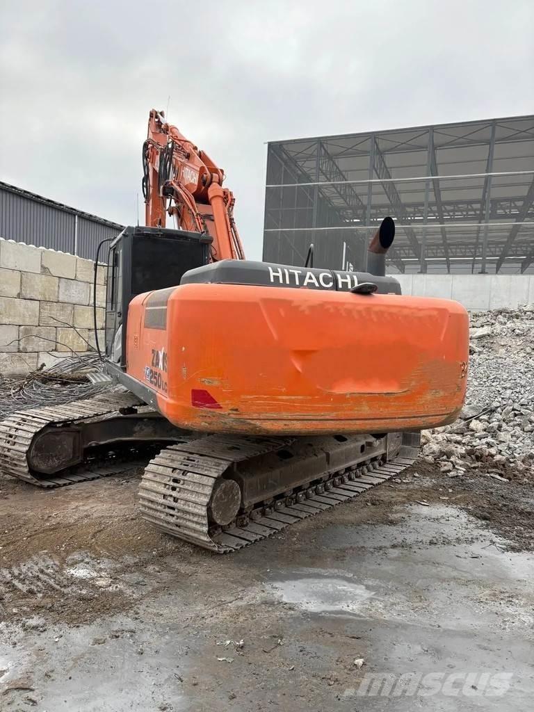 Hitachi ZX250LC-5B Koparki gąsienicowe