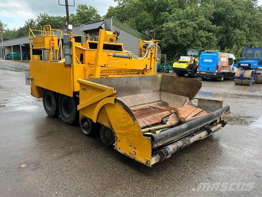 Demag SF 120 P Rozściełacze do asfaltu