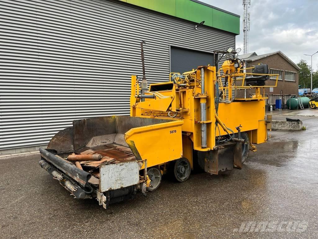 Demag SF 120 P Rozściełacze do asfaltu