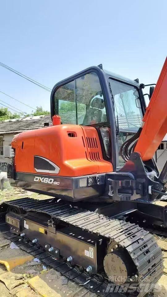 Doosan DX60 Minikoparki