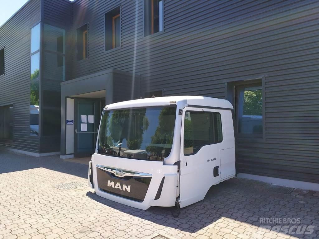 MAN TGS EURO 6 Kabiny i wnętrze