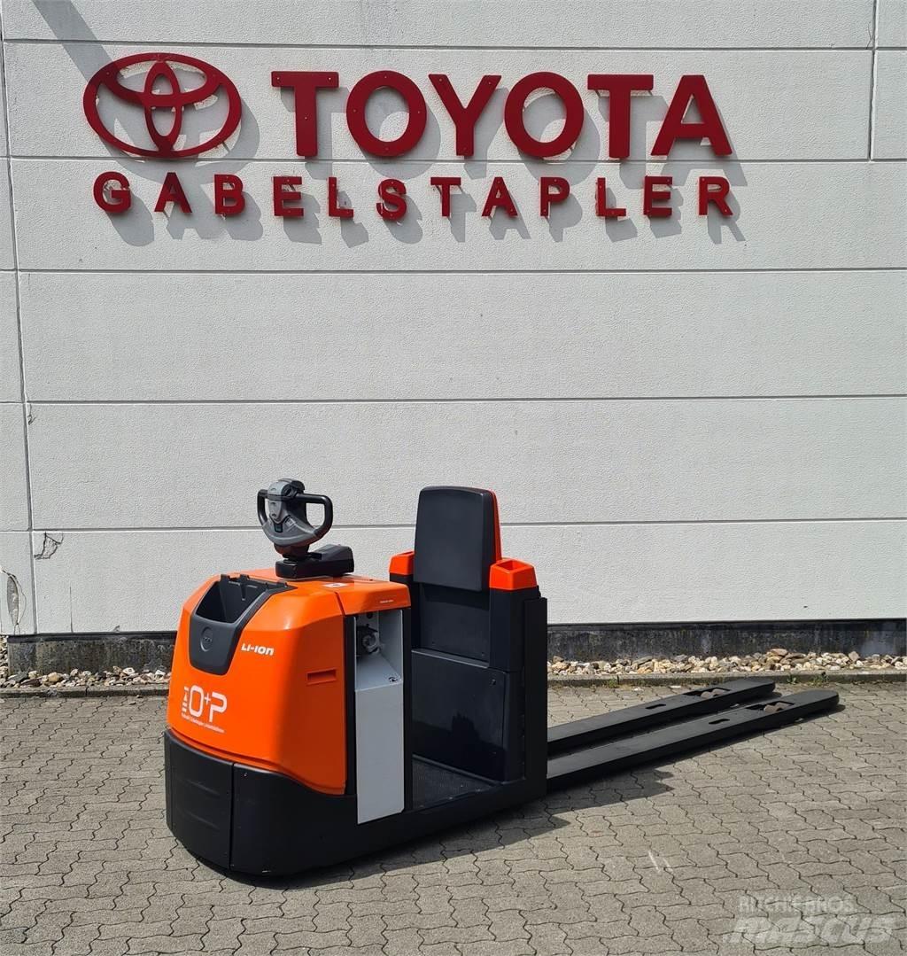 Toyota OSE 250 Wózki kompletacyjne nisko unoszące