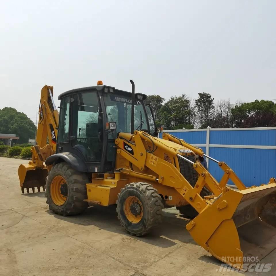 CAT 420 F Koparko-ładowarki