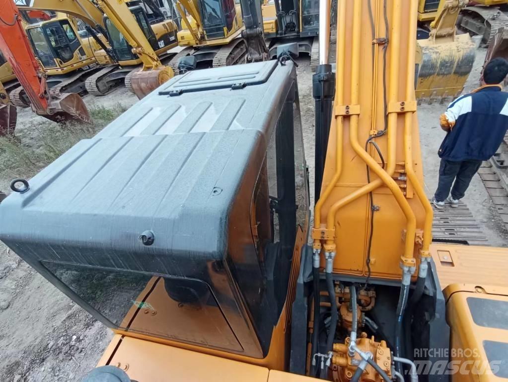 Hyundai Robex 215-9T Koparki gąsienicowe