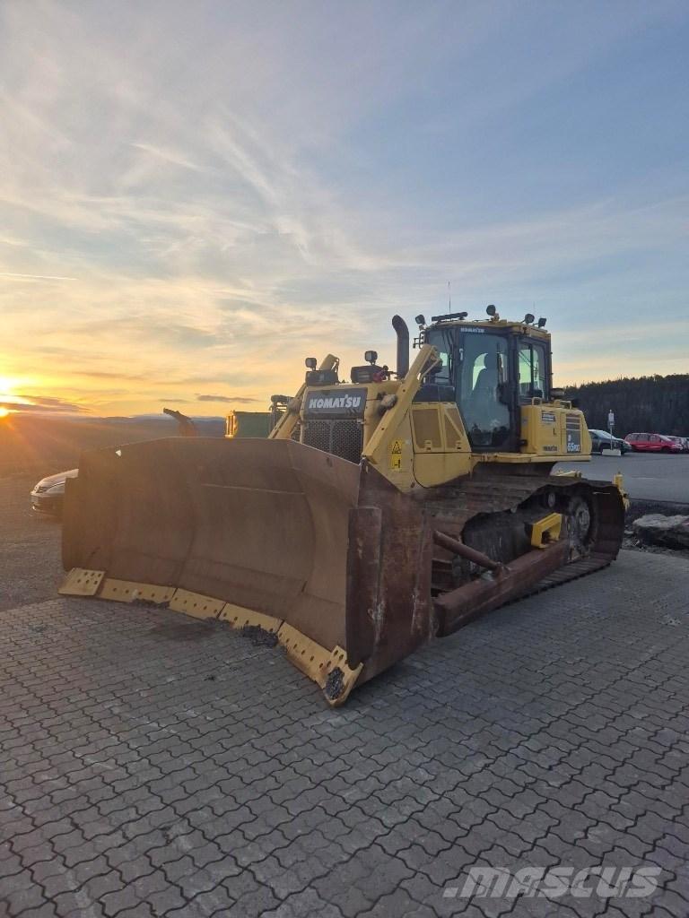 Komatsu D65 pxi Spycharki gąsienicowe