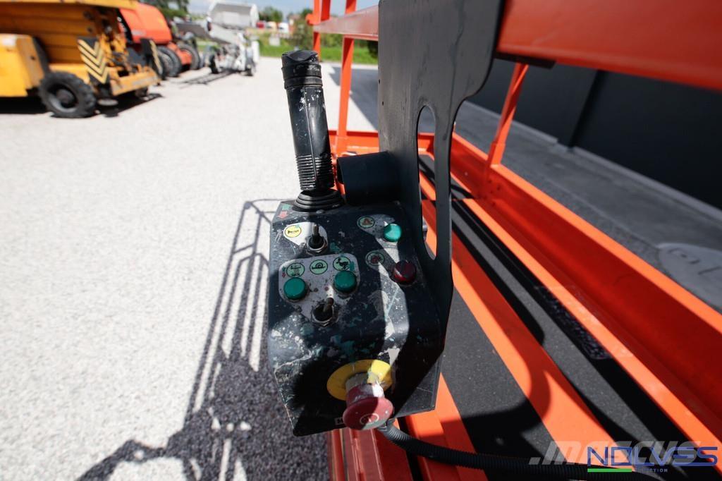 Haulotte COMPACT8 Scissor lifts