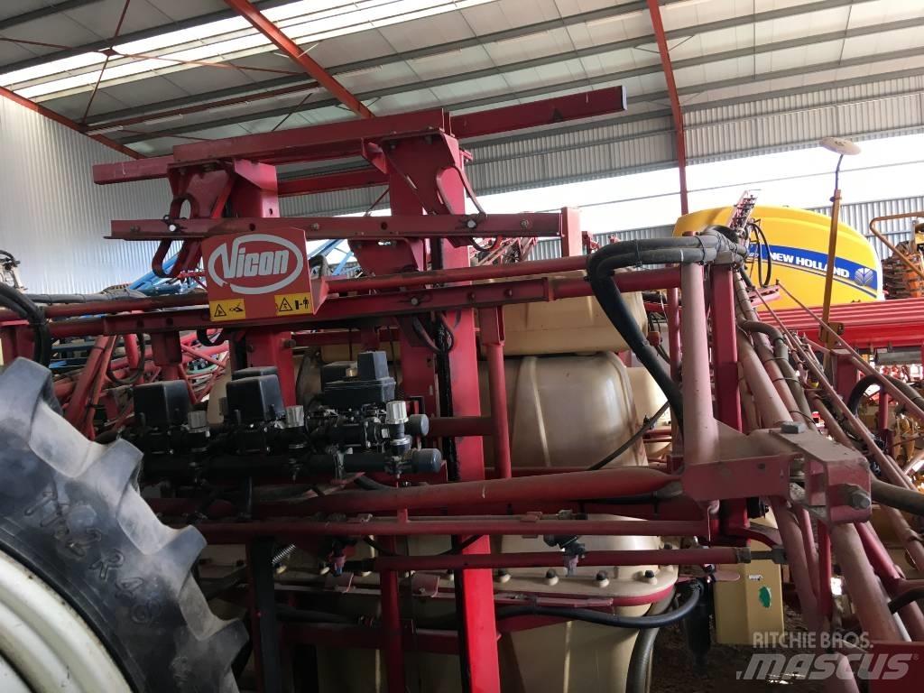 Vicon LS1001 Zamontowane opryskiwacze