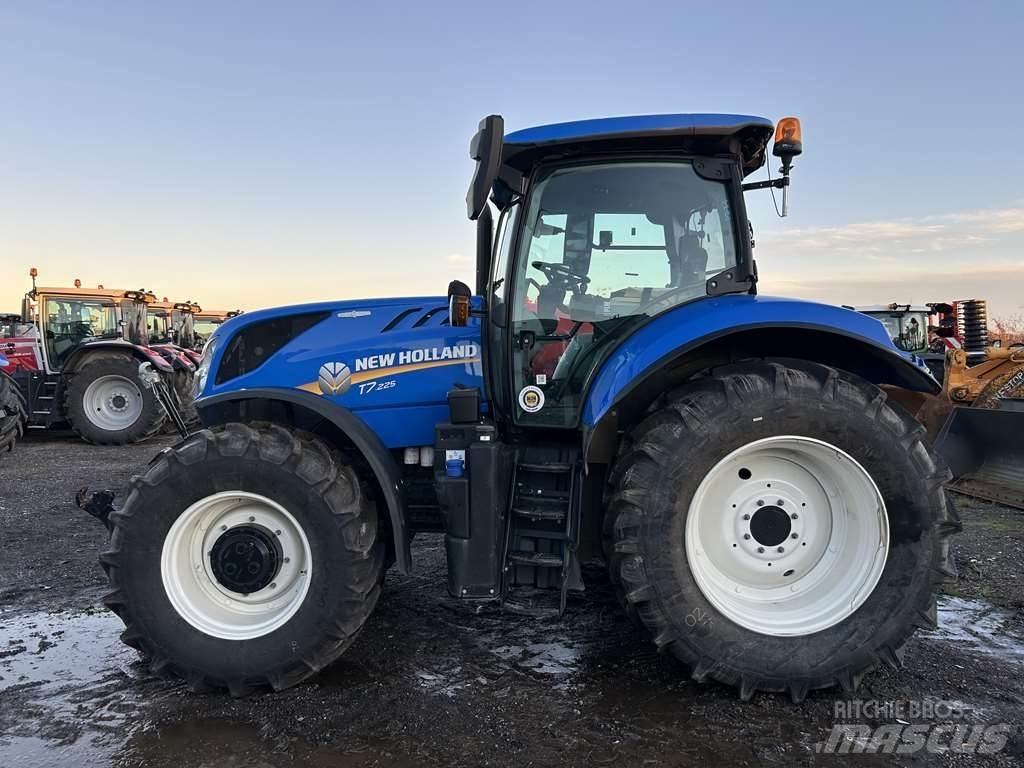 New Holland T7.225 Ciągniki rolnicze