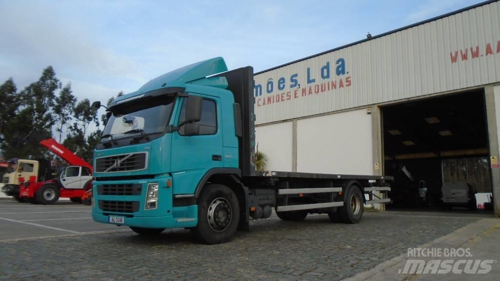 Volvo FM 9 300 Ciężarówki typu Platforma / Skrzynia