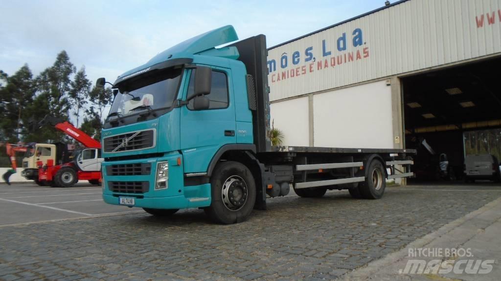 Volvo FM 9 300 Ciężarówki typu Platforma / Skrzynia