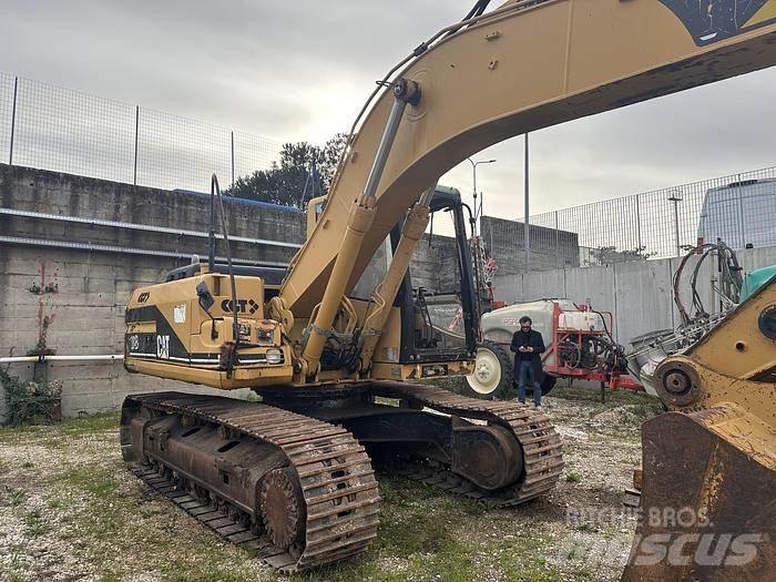CAT 318B Koparki specjalne