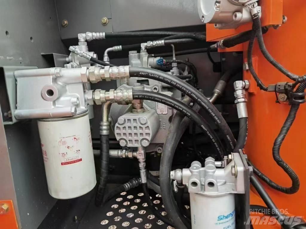 Hitachi 120 Koparki gąsienicowe