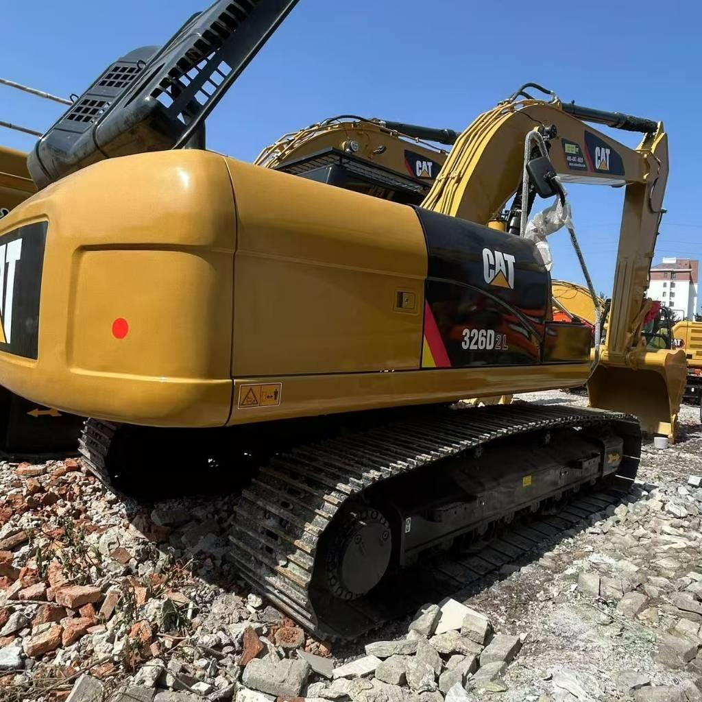 CAT 326D2L Koparki gąsienicowe