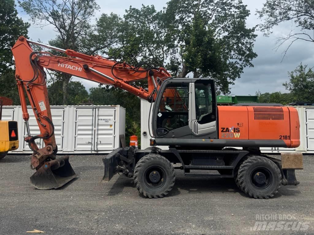 Hitachi ZX 220 W-3 Koparki kołowe