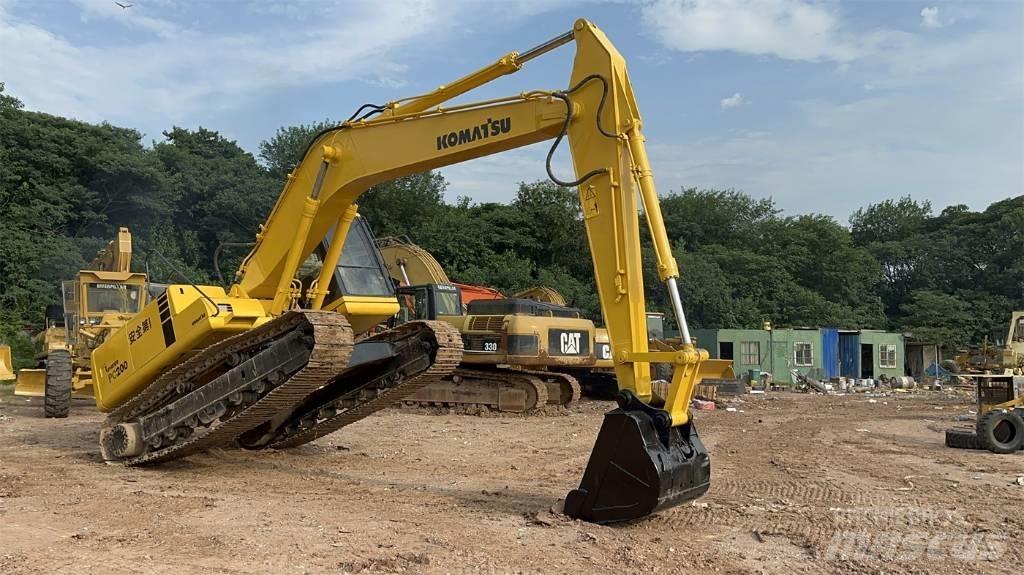 Komatsu PC 200 Koparki gąsienicowe