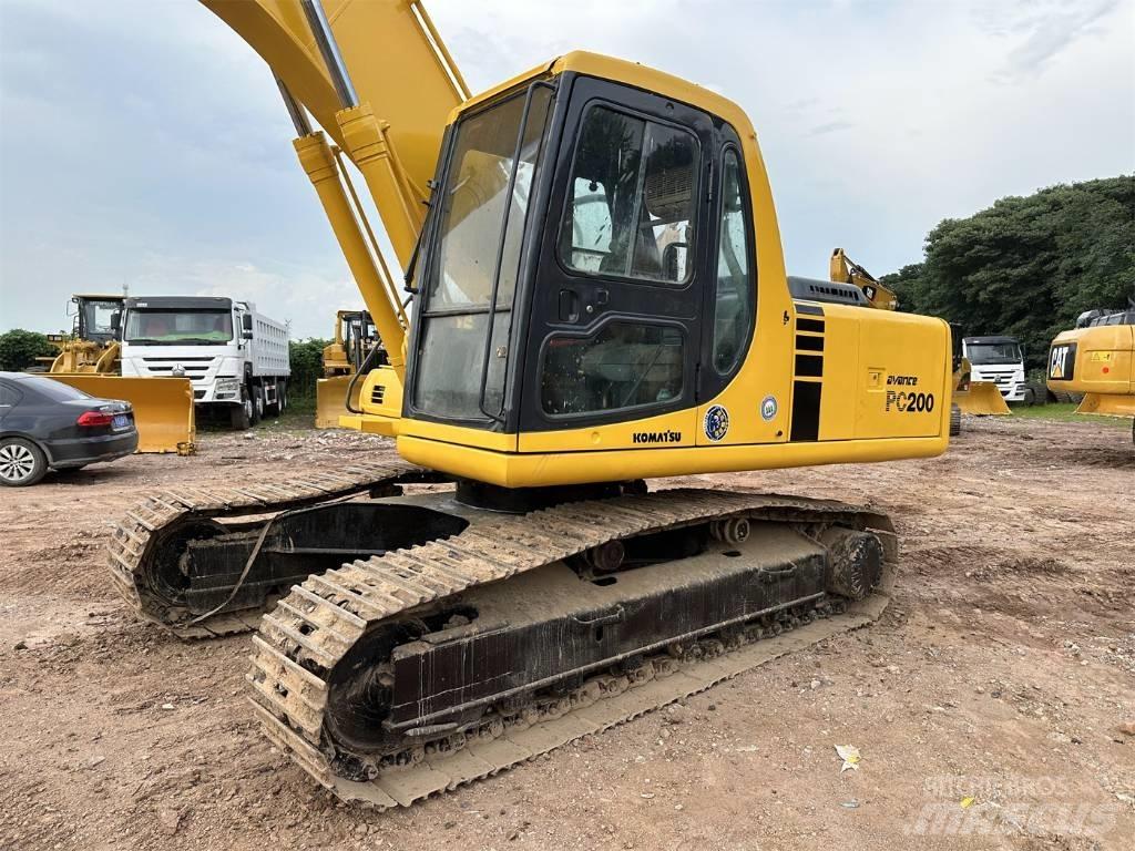 Komatsu PC 200 Koparki gąsienicowe