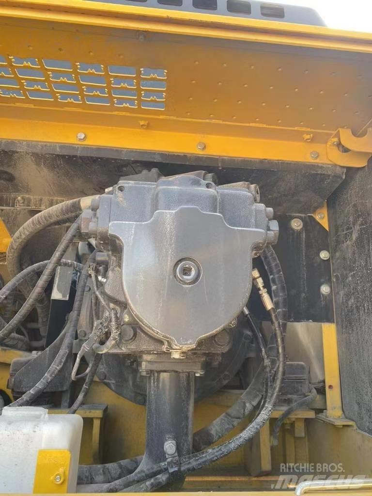 Komatsu 450LC-8 Koparki gąsienicowe