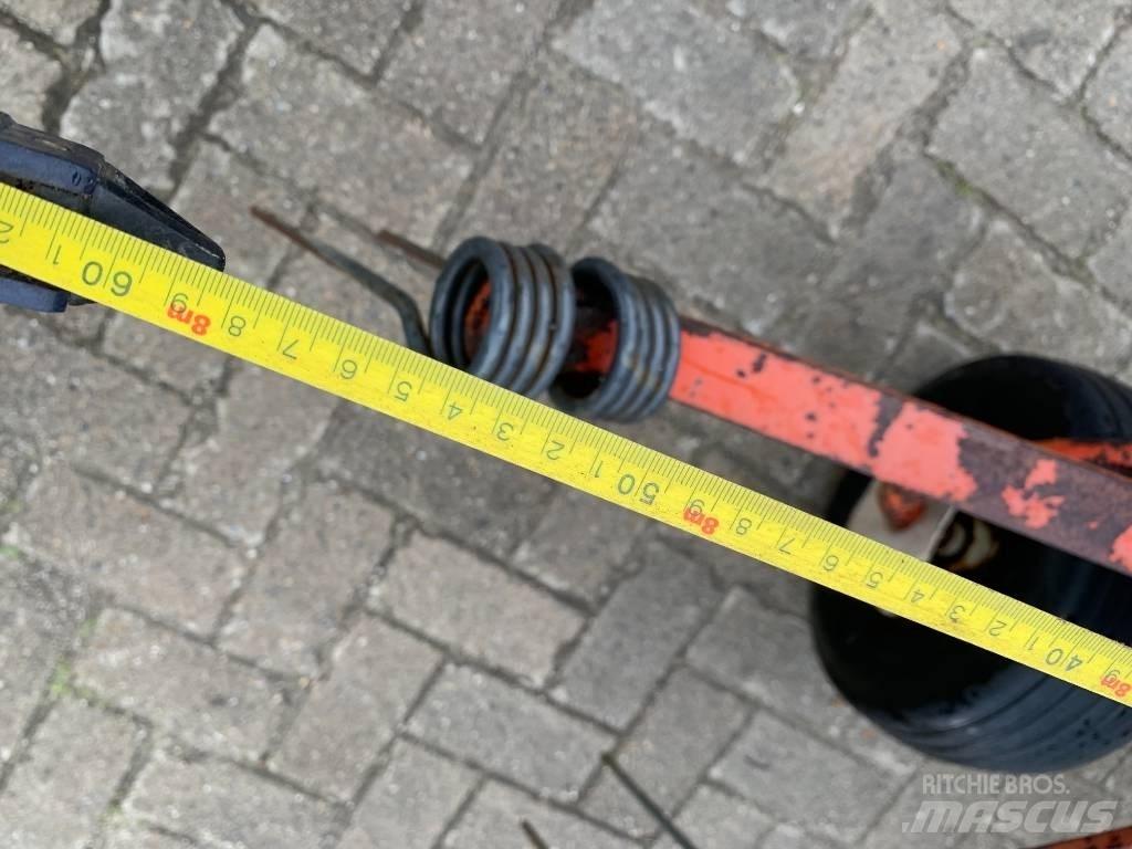 Kuhn 8 Poten Zgrabiarki i przetrząsacze