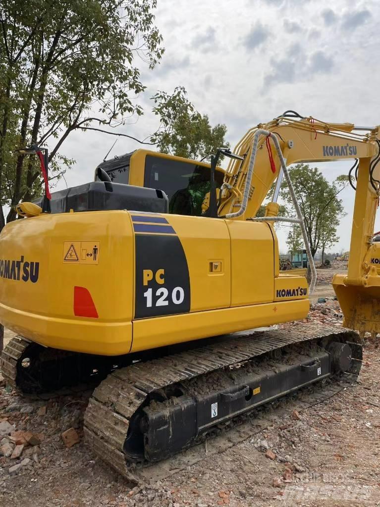 Komatsu 120-8 Koparki gąsienicowe