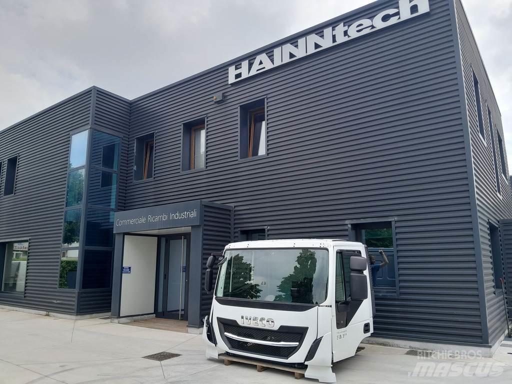 Iveco Trakker E6 Kabiny i wnętrze