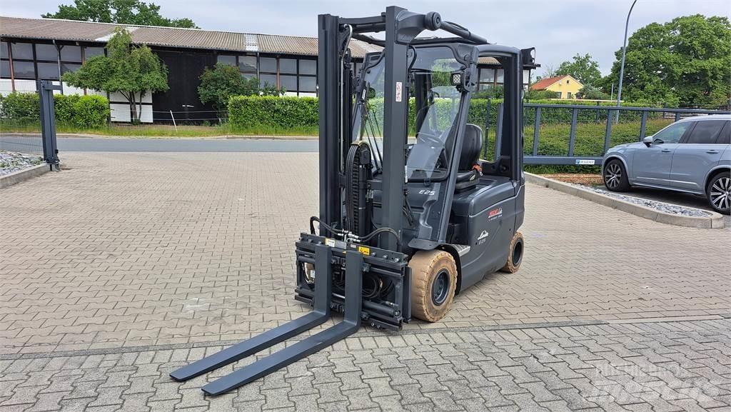 Linde E25-01 Wózki elektryczne