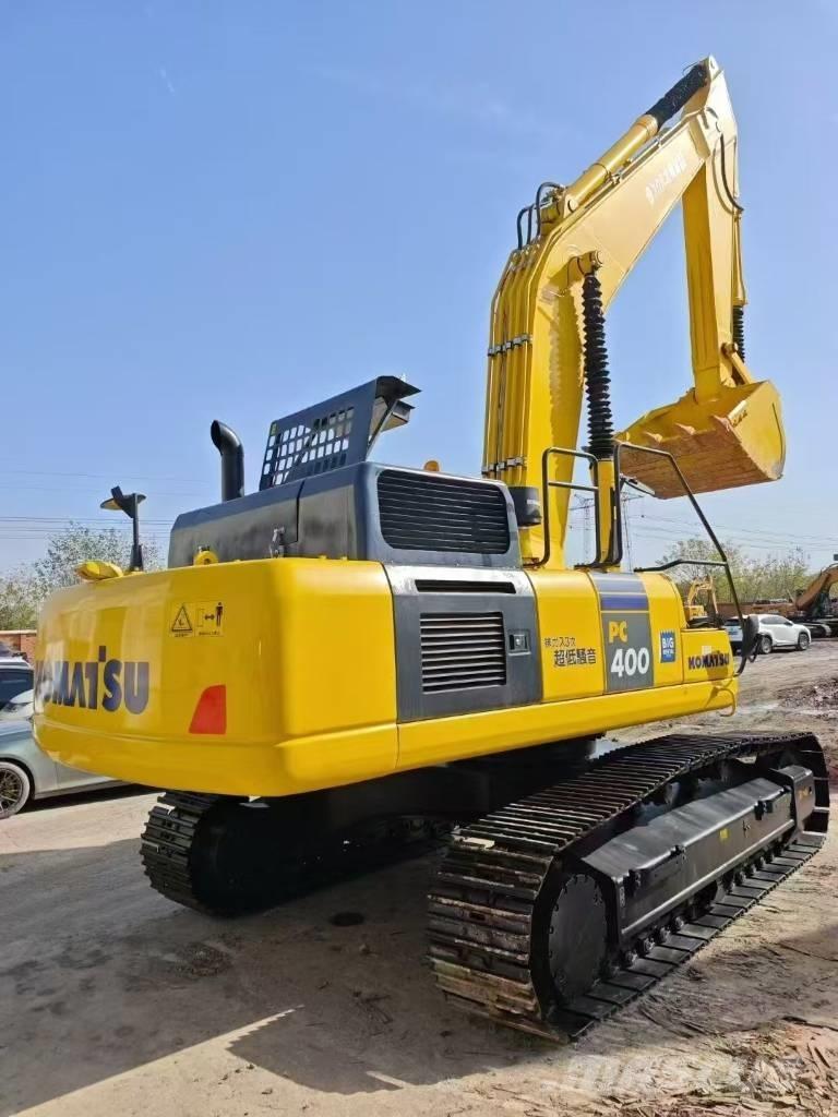 Komatsu 400-8 Koparki gąsienicowe