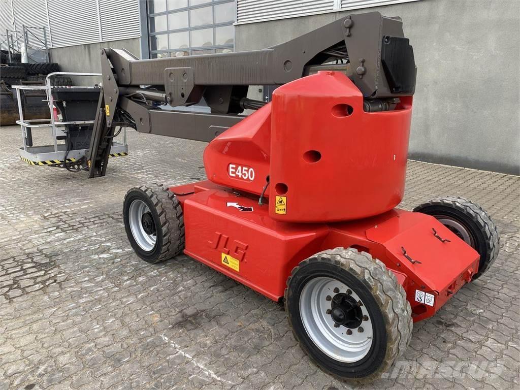 JLG E450AJ Podnośniki przegubowe