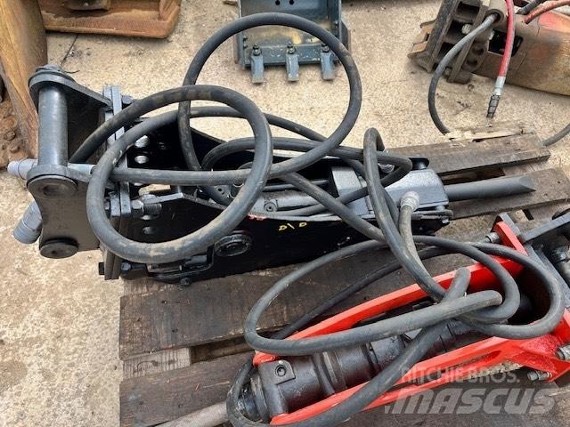 Rammer 111 Młoty hydrauliczne