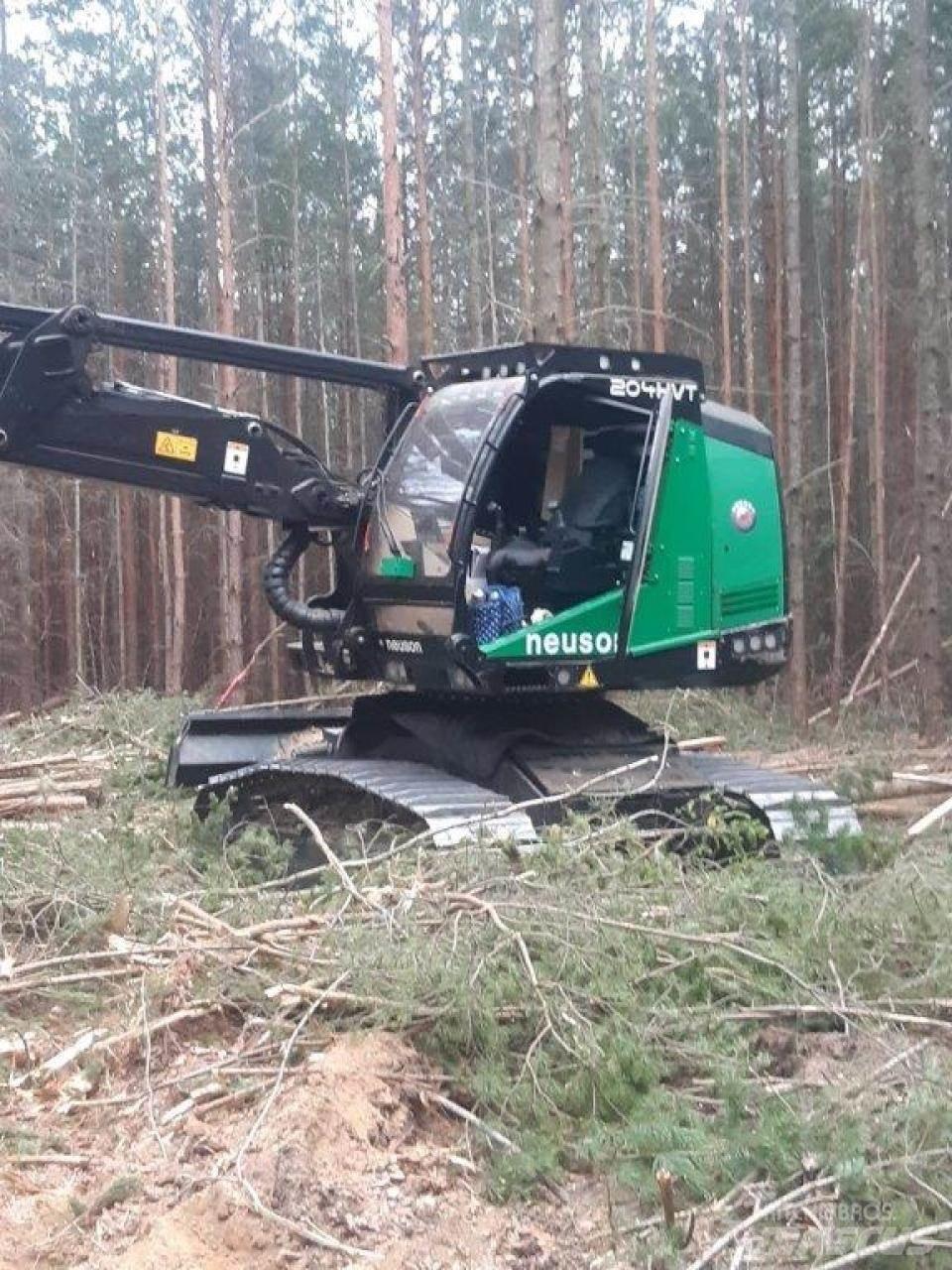 Neuson 204 HVT Harwestery