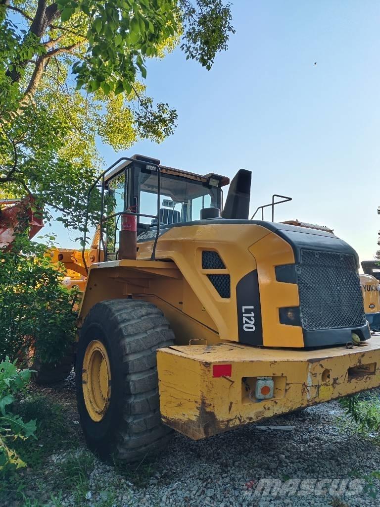 Volvo L 120 Ładowarki kołowe