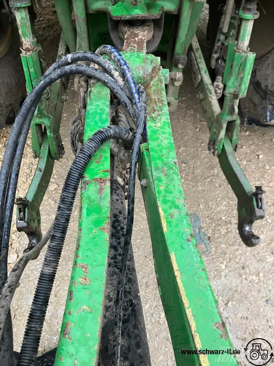 John Deere 590 Prasy zwijające