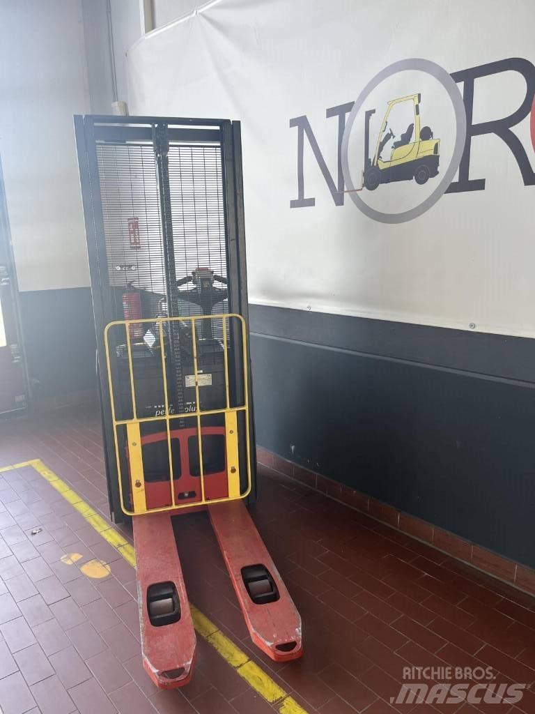 Hyster S1.0E Wózki widłowe unoszące