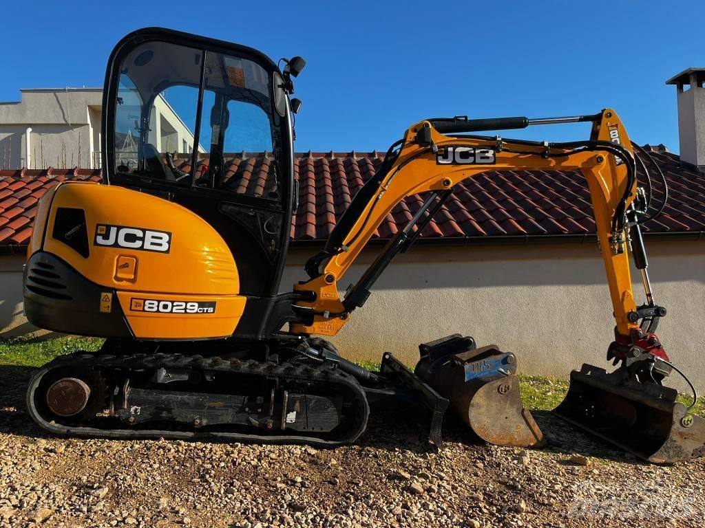 JCB 8029 CTS Minikoparki