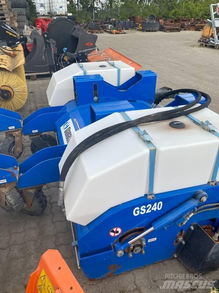  Multi Sweep 2400 mm Zamiatarki - Zgarniarki - Odśnieżarki