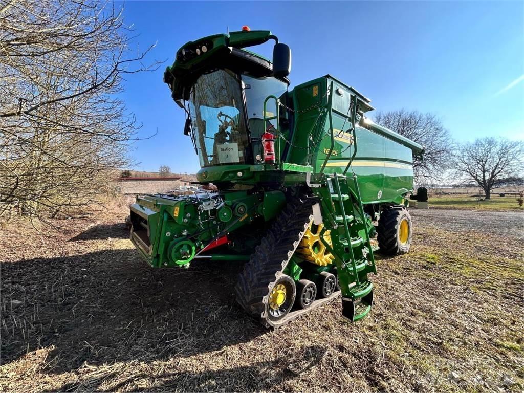 John Deere T670i Kombajny zbożowe