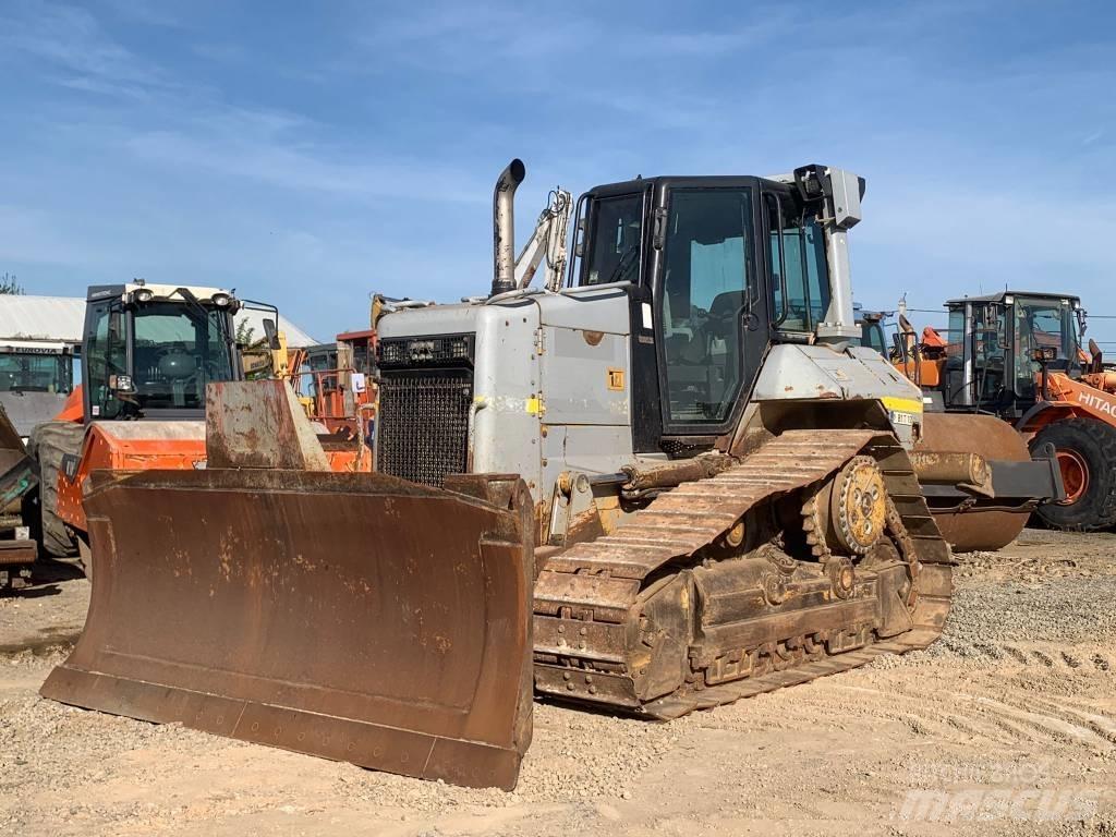 CAT D 6 N Spycharki gąsienicowe