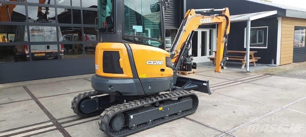 CASE CX28D Minikoparki