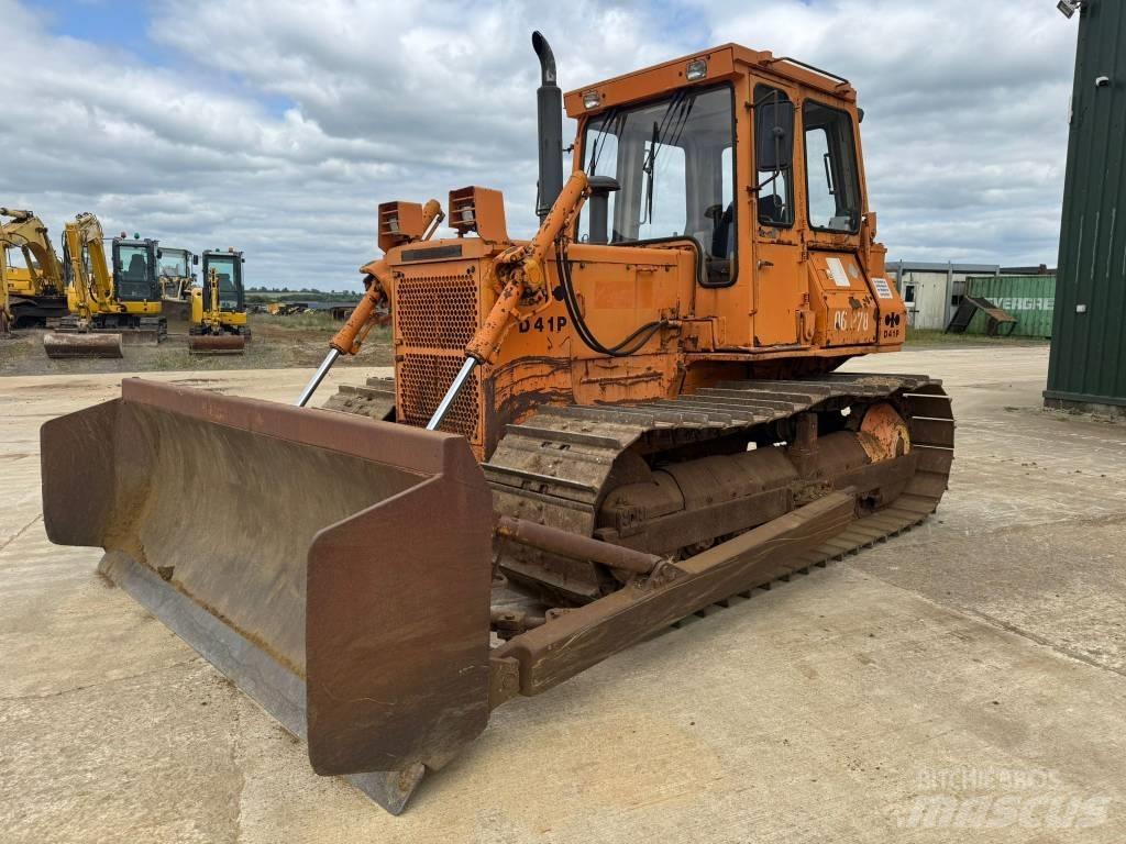 Komatsu D 41 P-3 Spycharki gąsienicowe