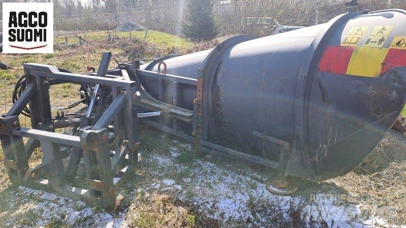 AM ALUEAURA 300 Lemiesze i pługi śnieżne