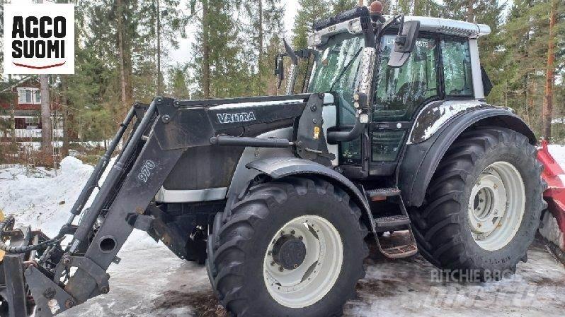Valtra M150 Ciągniki rolnicze