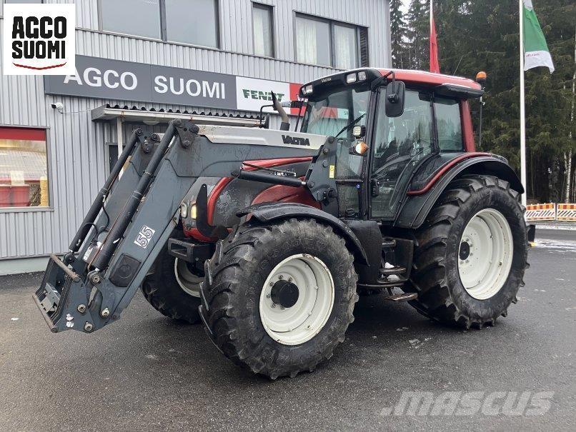 Valtra N121A Ciągniki rolnicze