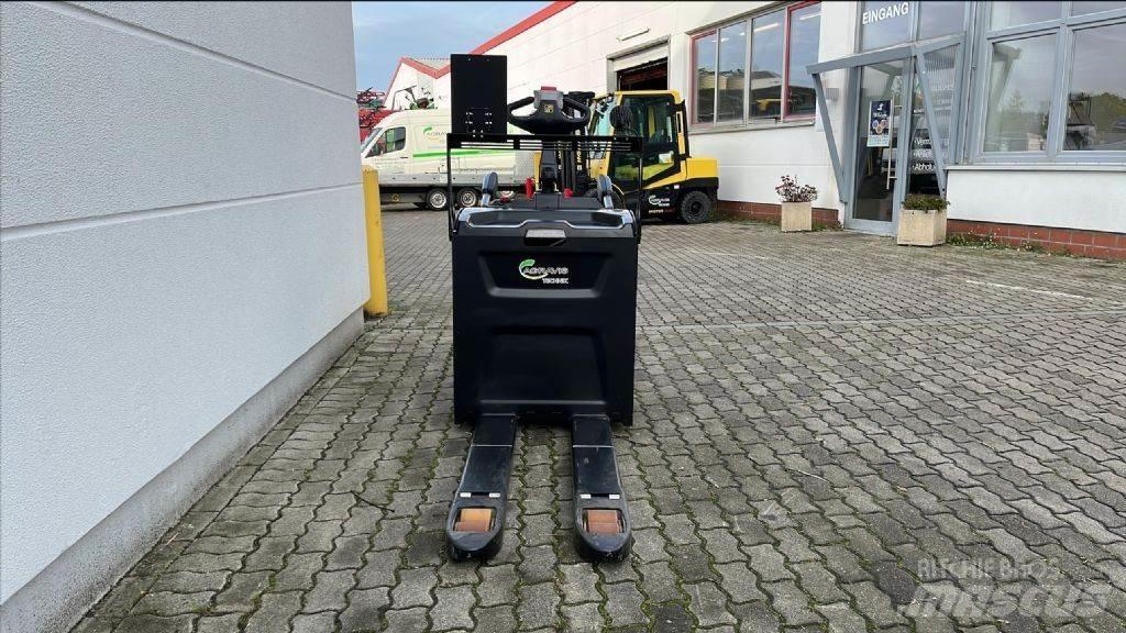 Hyster P 2.0 S Wózki widłowe unoszące