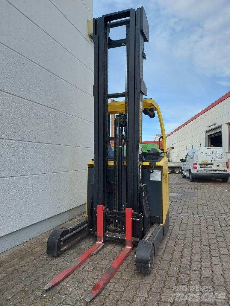 Hyster R 1.4 Wózki widłowe wysokiego składowania